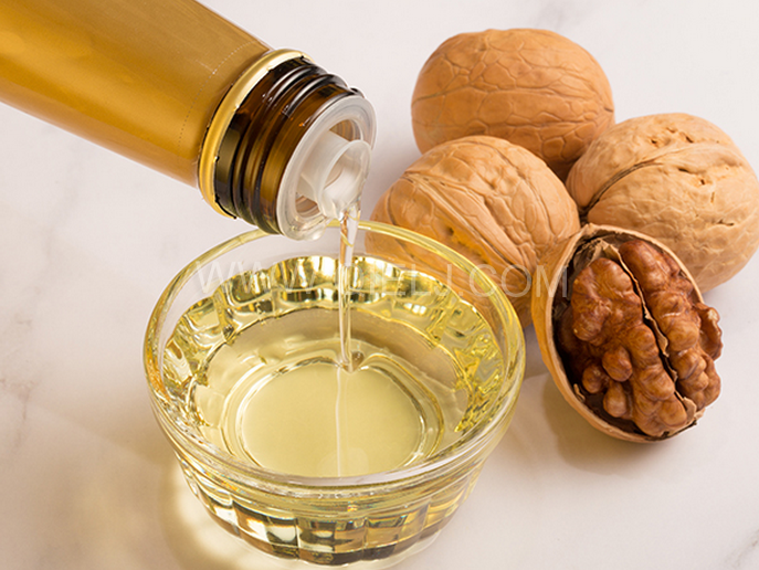 企鵝牌核桃油榨油設(shè)備,生產(chǎn)綠色健康油受大眾喜愛(ài)(圖1) 企鵝牌核桃油榨油設(shè)備,生產(chǎn)綠色健康油受大眾喜愛(ài)(圖1)